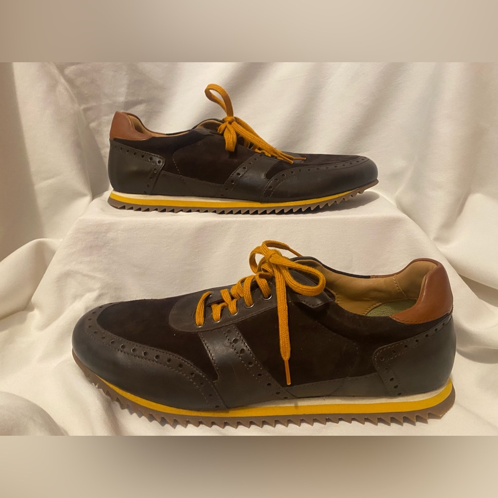 J&M Mens Sneakers - Sheepskin Leather Lace Up Shoe (27-1150).